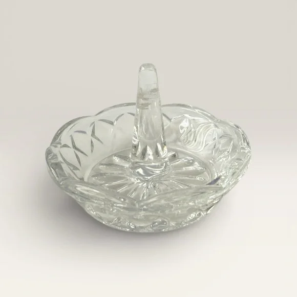 Barski Elegant Crystal Ring Holder - Picture 4 of 4